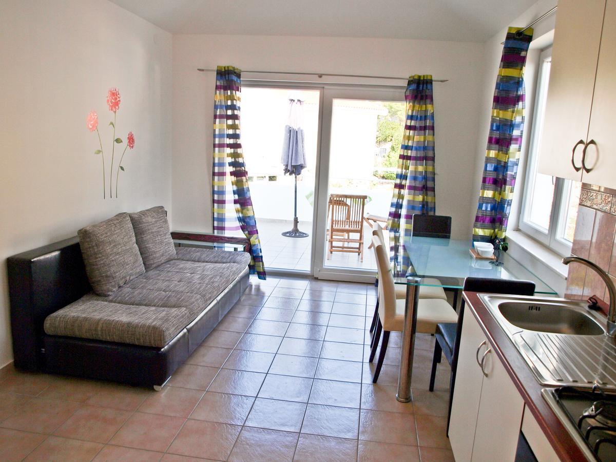 Apartments Nadia Igrane Exterior photo