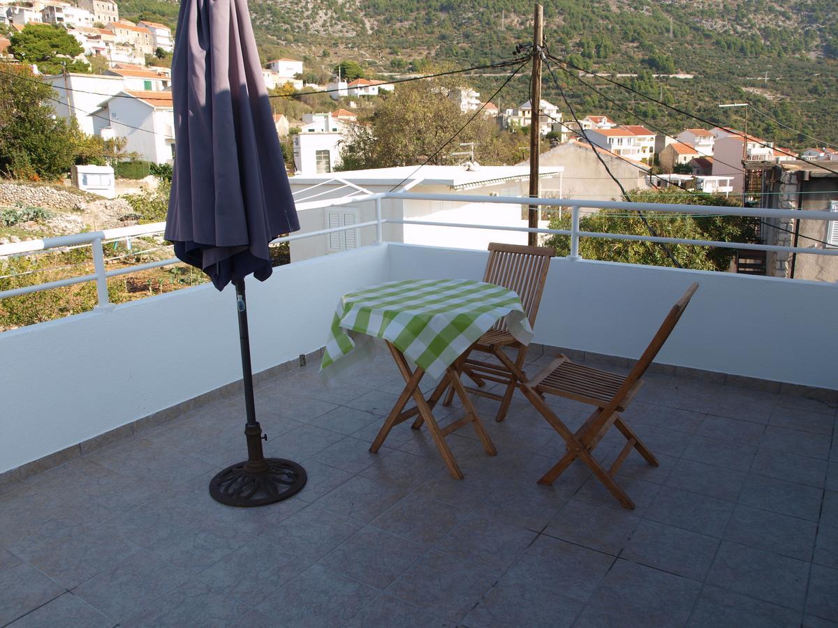 Apartments Nadia Igrane Exterior photo